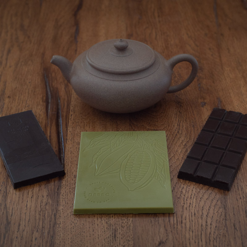 Chocolat au thé, trois exemples par Fu Wan, Pacari et Deseo