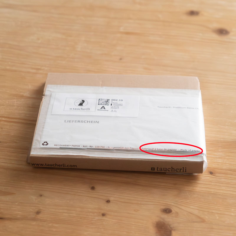 Enveloppe papier pour l'envoi du bon de livraison, le petit plus de Taucherli pour diminuer l'impact environnemental de la vente de chocolat en ligne.